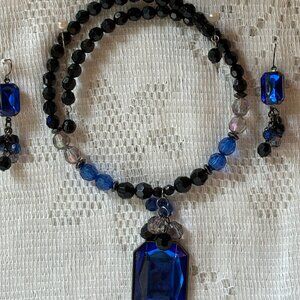 Stunning Cobalt Blue Chocker Pendent Necklace with Matching Dangle Earrings